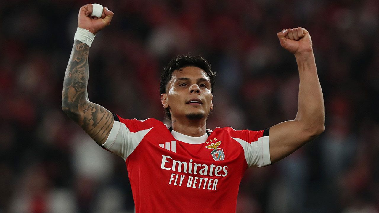 Benfica vence 4-2 al Real Madrid y clasifica a los playoffs de la Champions League en la última jugada