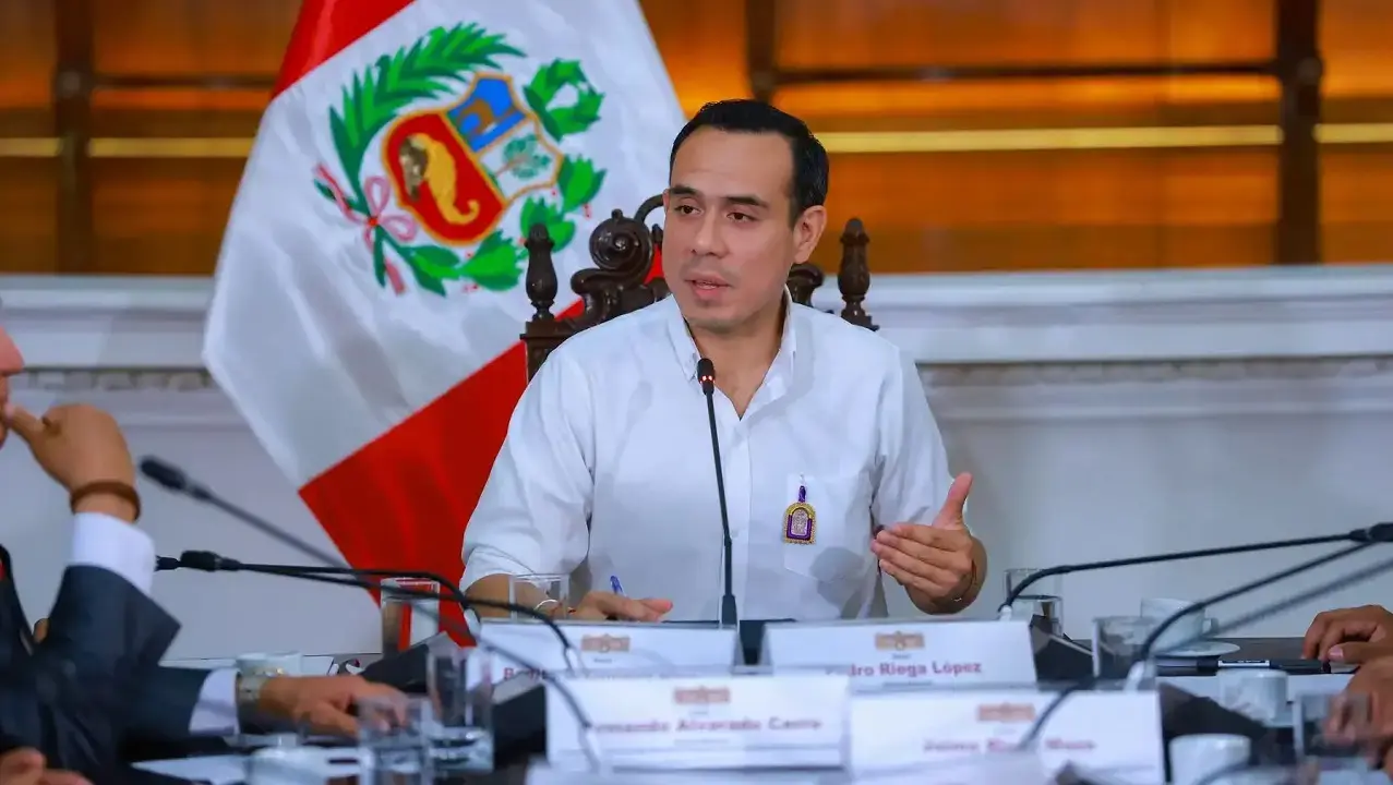 La aprobación de José Jerí baja a 51% en enero, según Datum