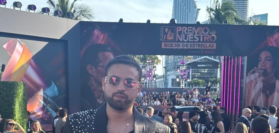 César BK brilló en premios Lo Nuestro