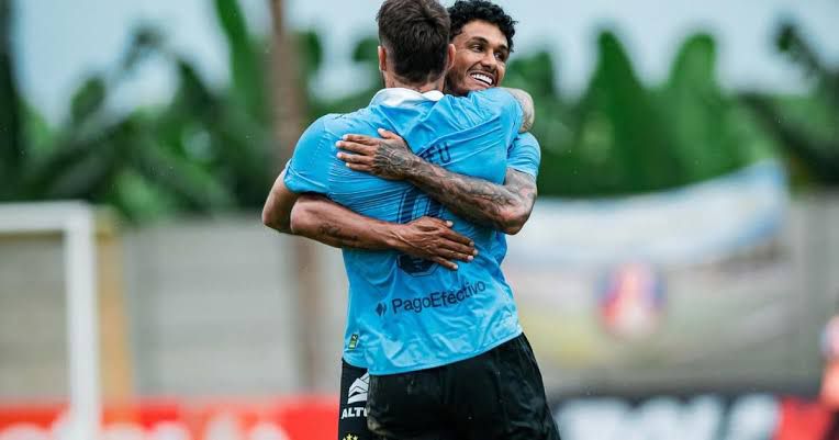 Cristal venció a Juan Pablo II