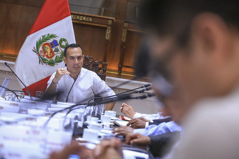 Desaprobación de José Jerí alcanza casi 60% tras censura del Congreso