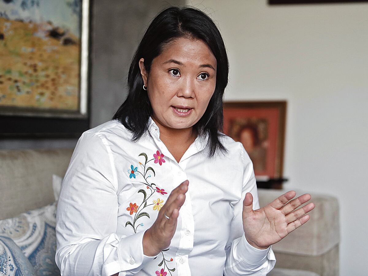 Keiko Fujimori saca el sable