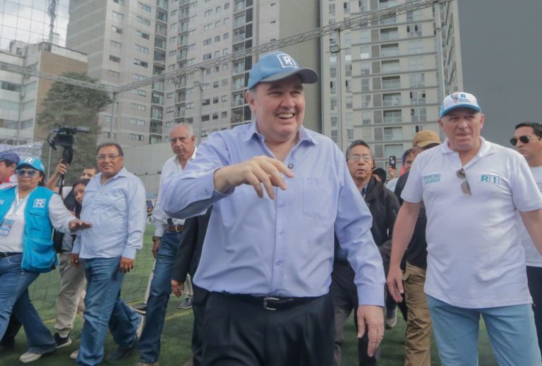 Rafael López Aliaga anuncia mano dura contra el crimen