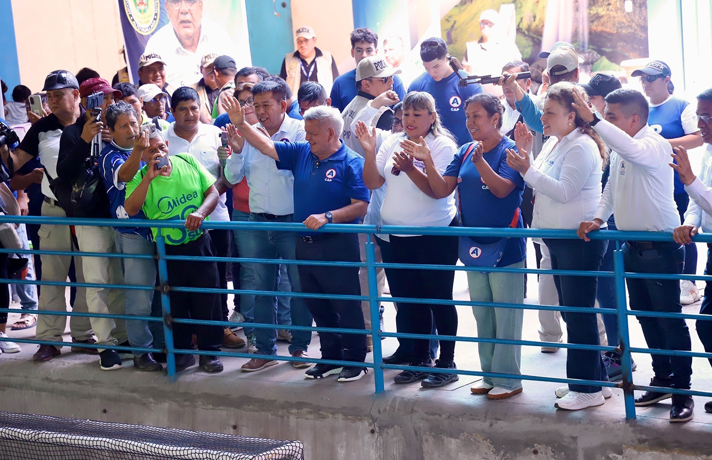 Candidato César Acuña anunció construcción de grandes presas de agua