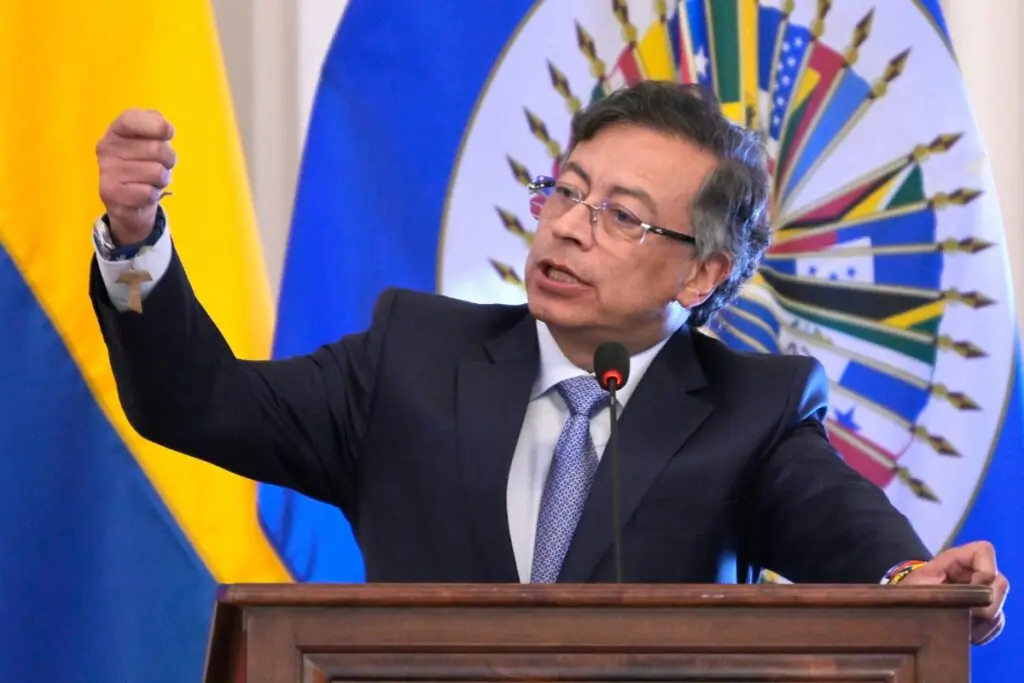 Tensión entre Gustavo Petro y Javier Milei por alza del precio de la carne en Argentina