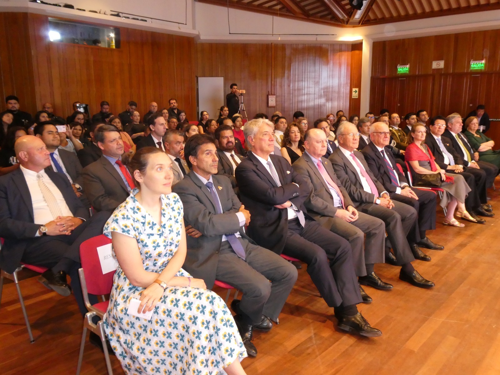 Música y amistad unen a Chile y Perú