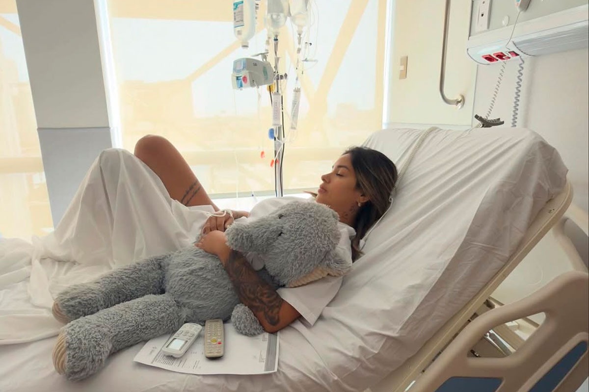 Shirley Arica fue hospitalizada