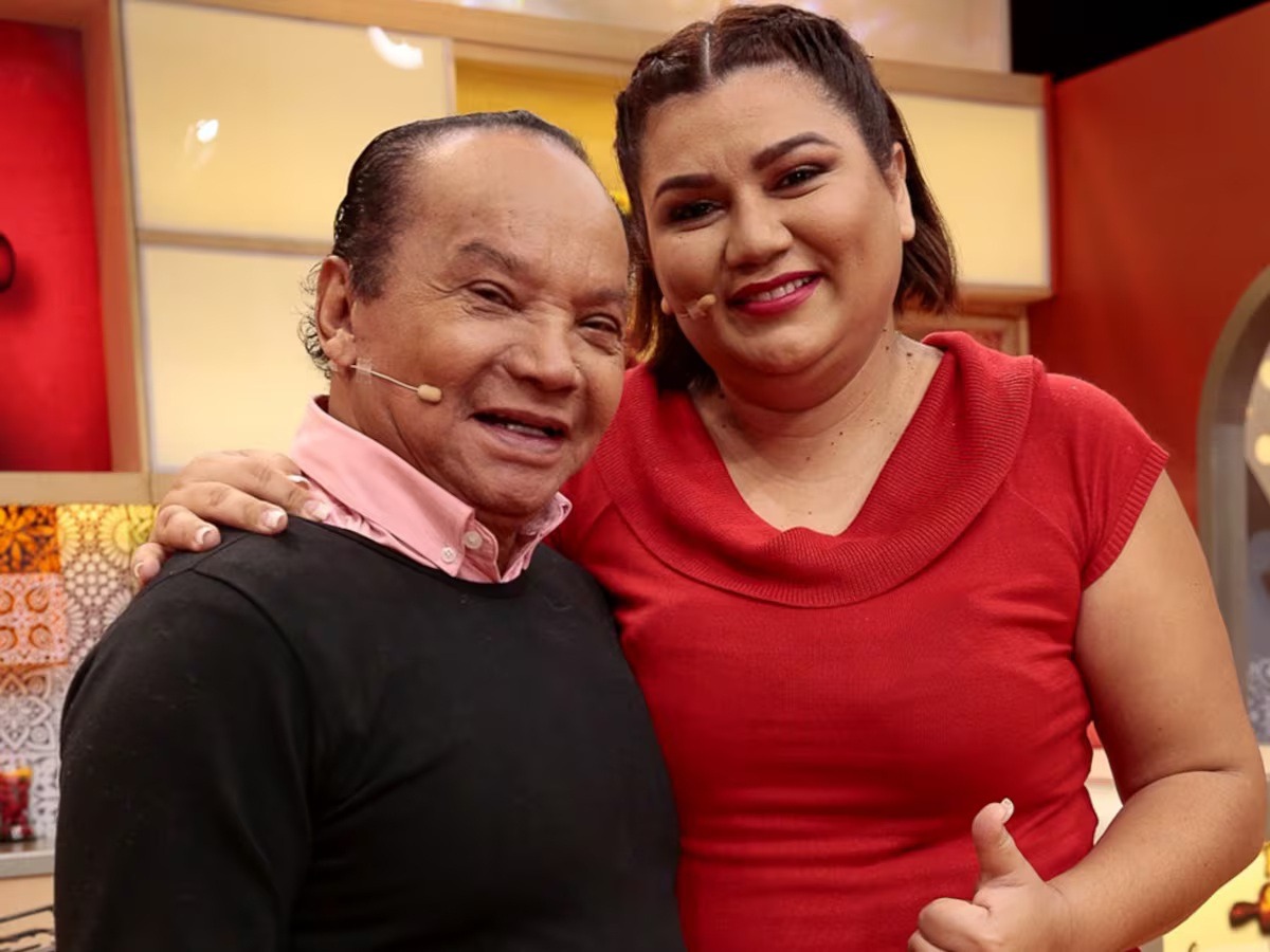 Monserrat se niega a darle  su pasaporte a ‘Melcochita’