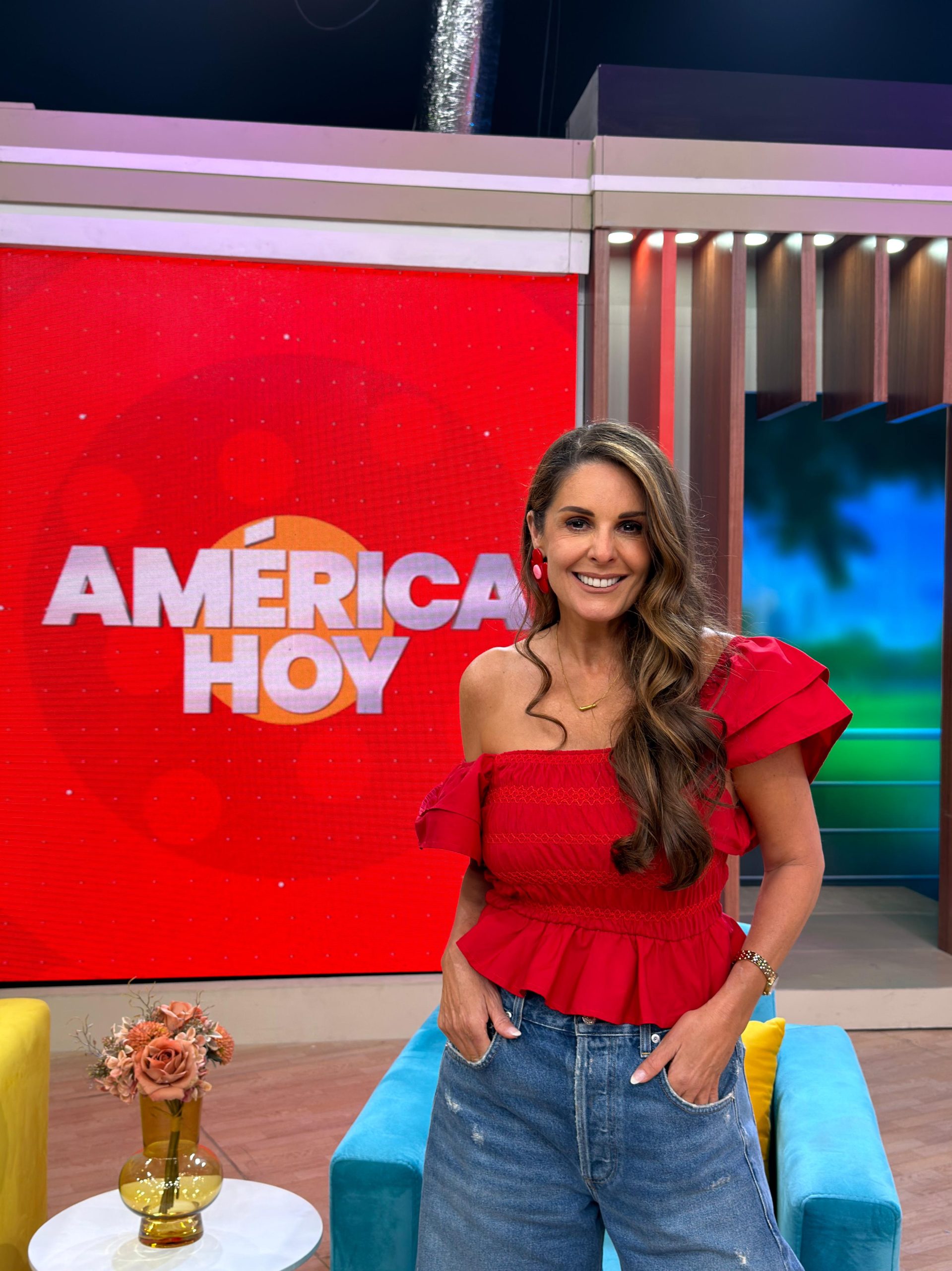 Rebeca Escribens se suma a la conducción de “América Hoy”