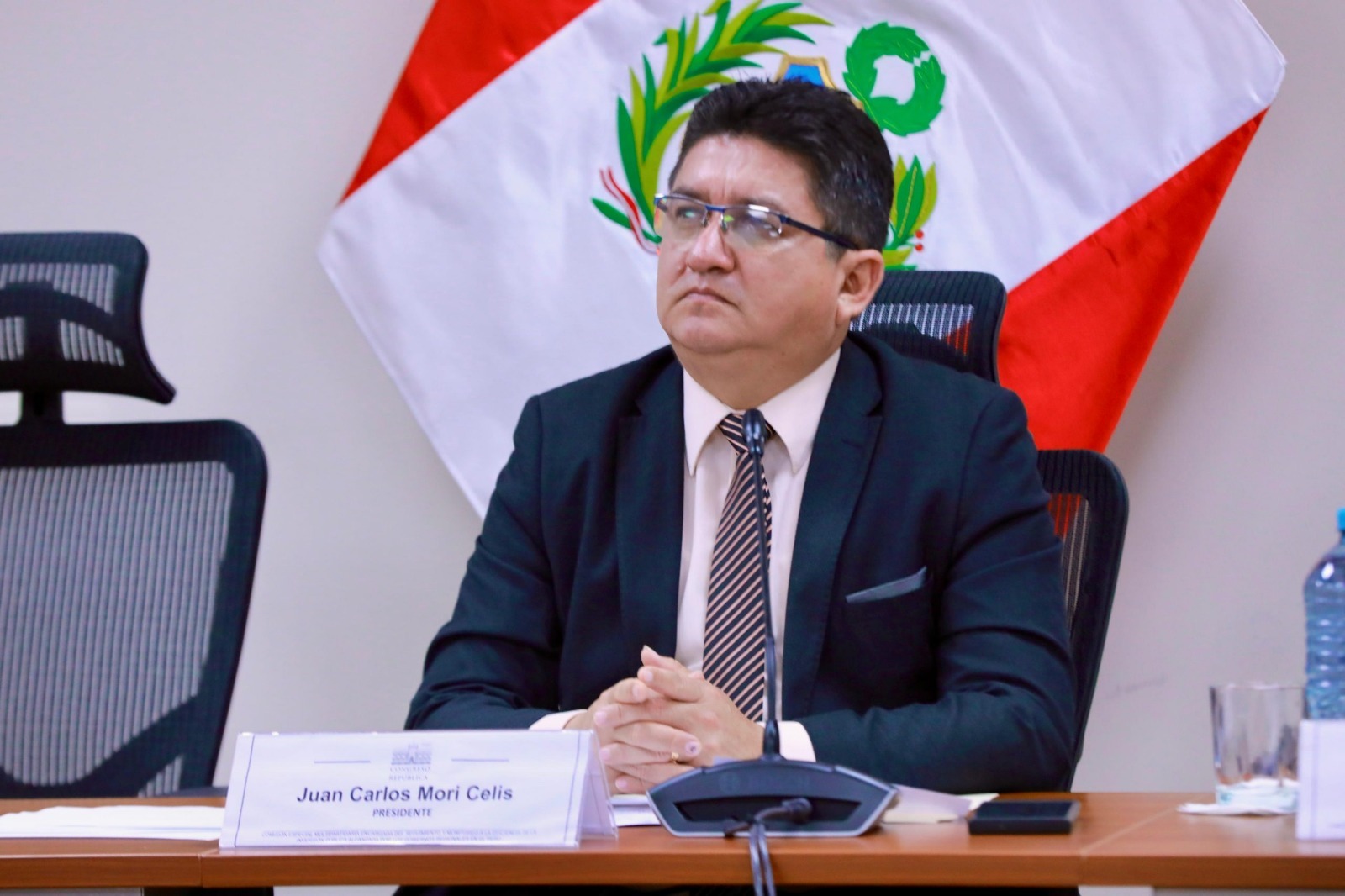 Bancadas ya coordinan  sucesor de jefe de Estado