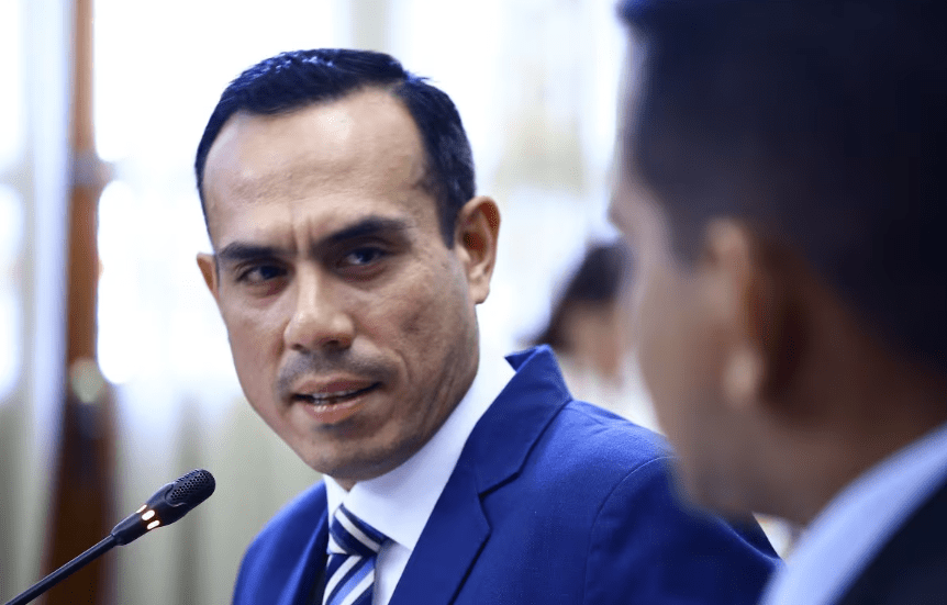 Congreso reúne 78 firmas para pleno extraordinario por caso José Jerí