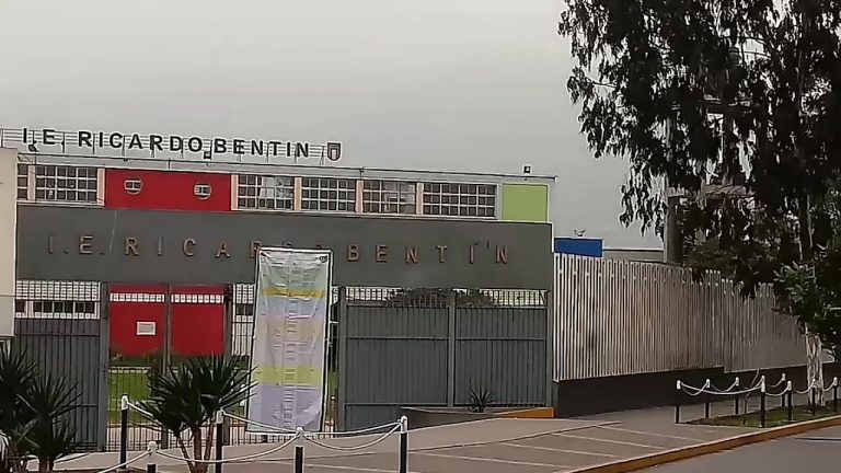 menor es aubsada en colegio Ricardo Bentín del Rímac