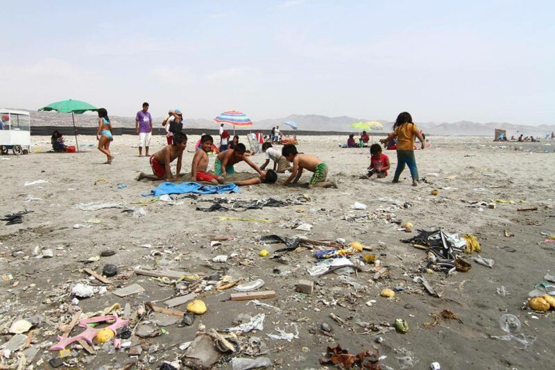 Municipalidad de Chorrillos ordena el cierre de la playa Agua Dulce por problemas de salubridad