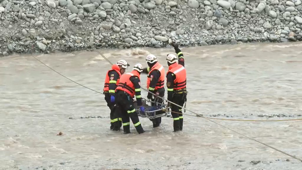 Tragedia en el río Rímac: hallan sin vida a rescatista que intentó salvar a un perrito