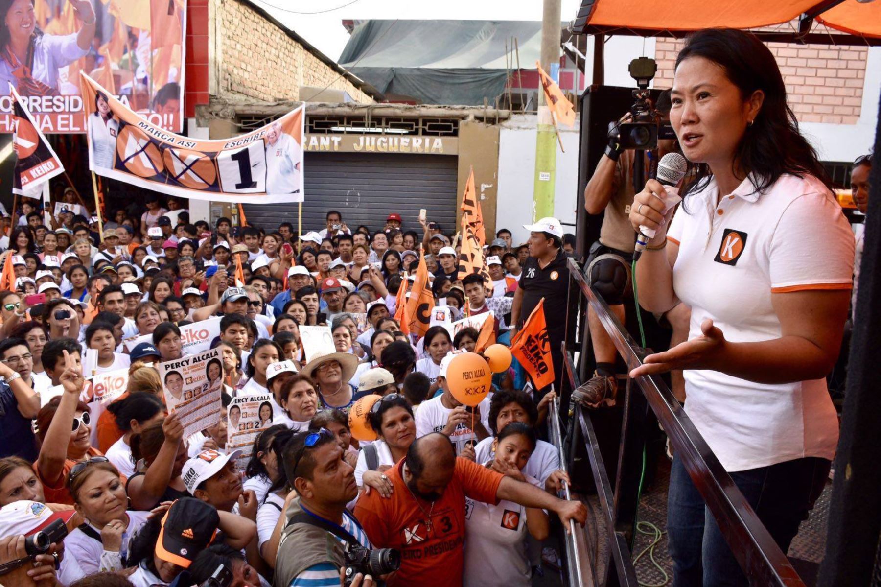 Keiko exige renuncia de ministro Alfaro