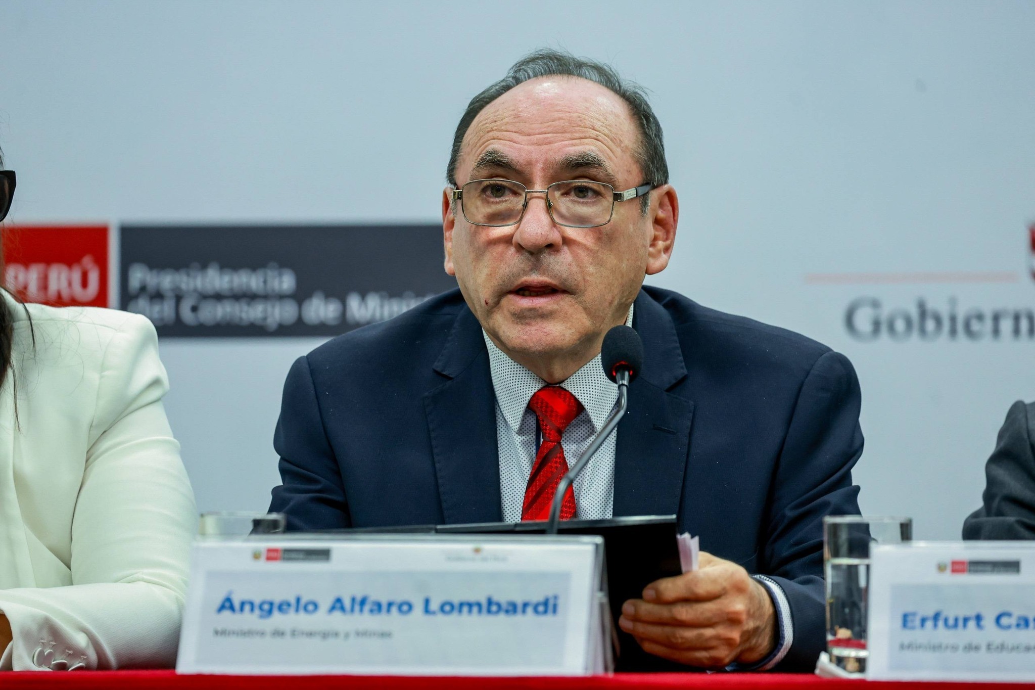 Denuncia contra ministro Ángelo Alfaro tendría móvil económico y venganza