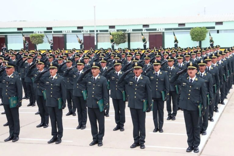 Nueva ley modifica régimen de pensiones de militares y policías