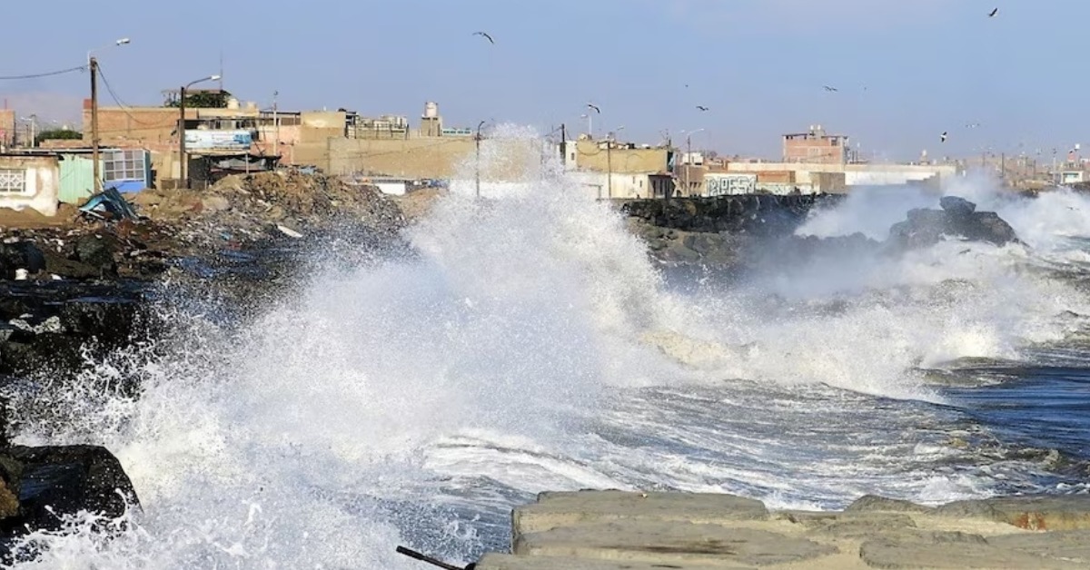 Fuerte oleaje obliga a cerrar 90 puertos