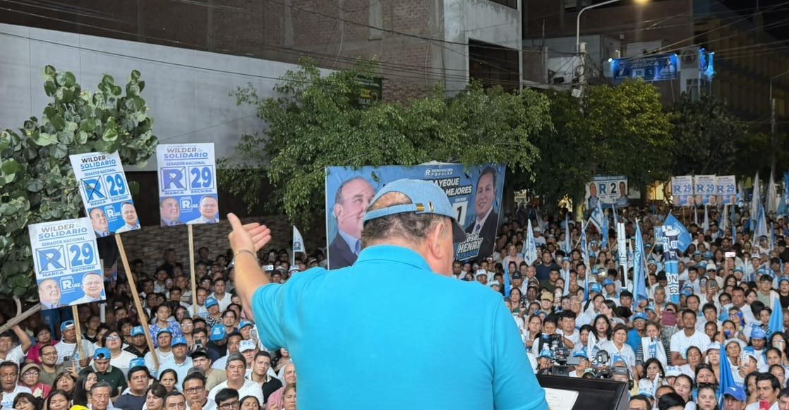 López Aliaga anuncia construcción del nuevo Puerto Eten con ahorros del Estado