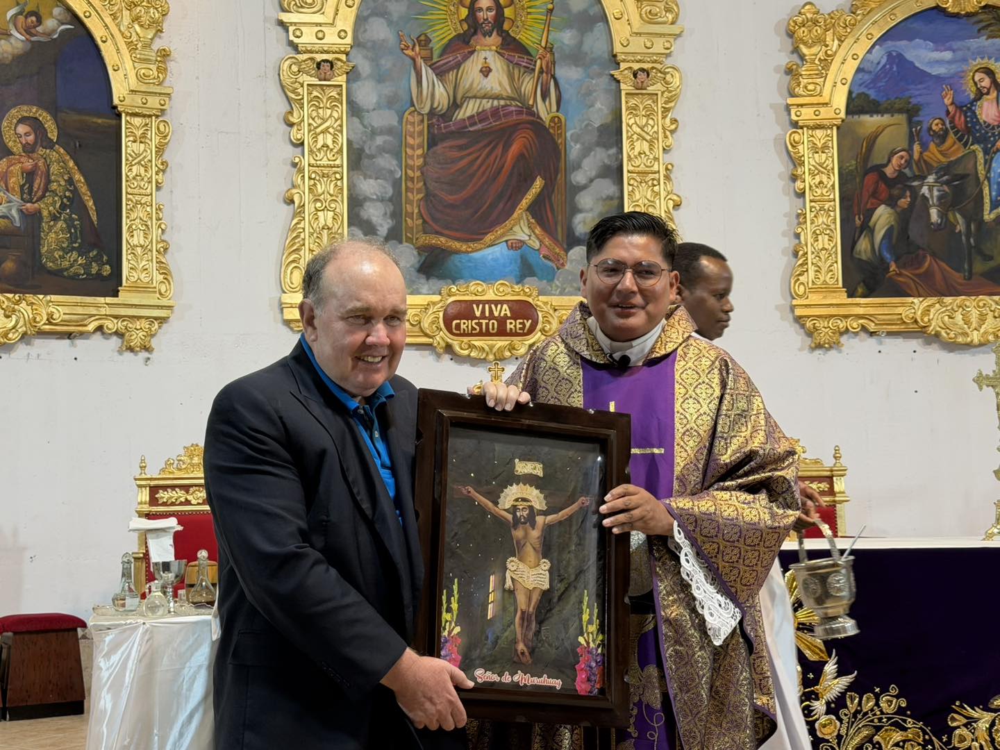 Rafael López Aliaga lidera multitudinario mitin en Oxapampa