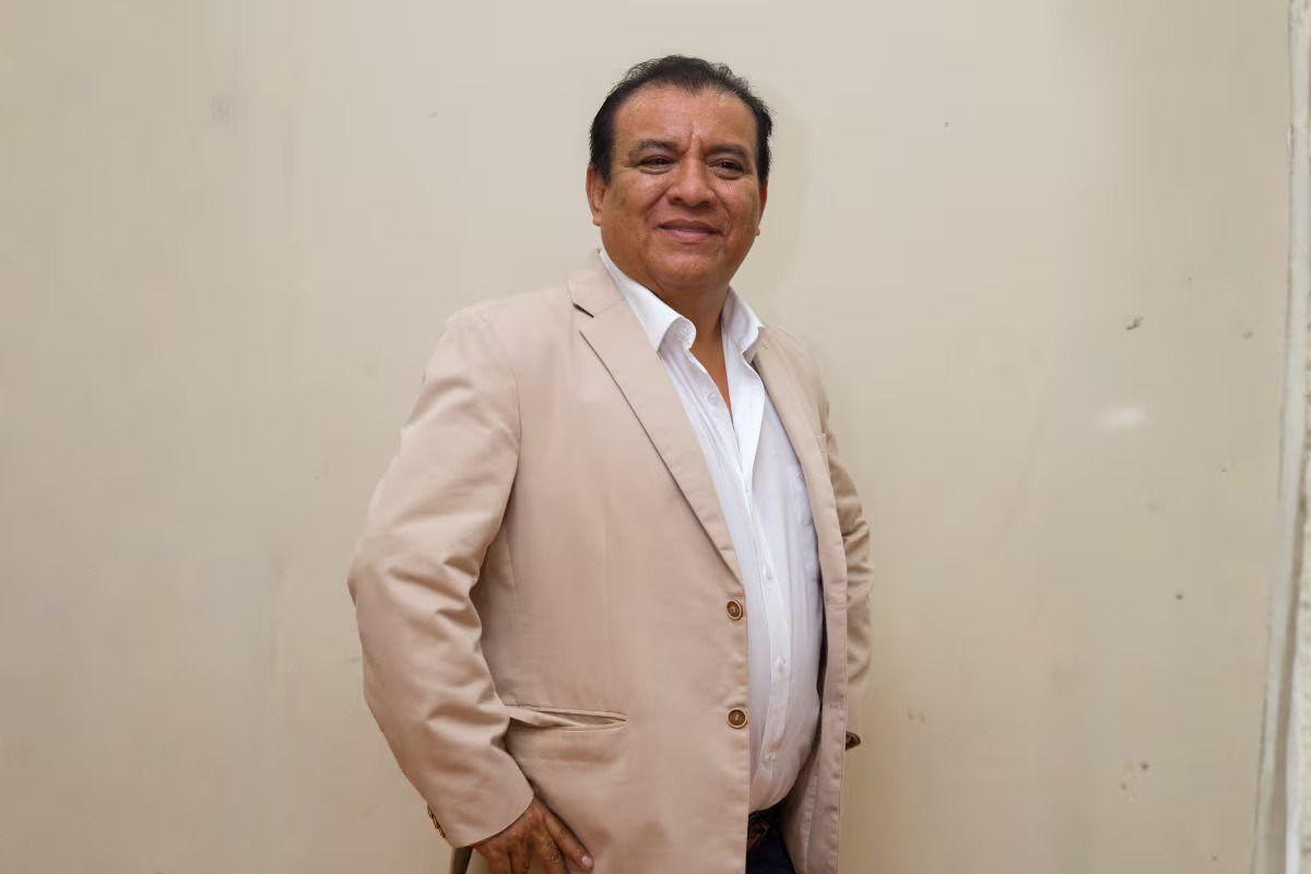 Manolo Rojas recibió emotivo último adiós