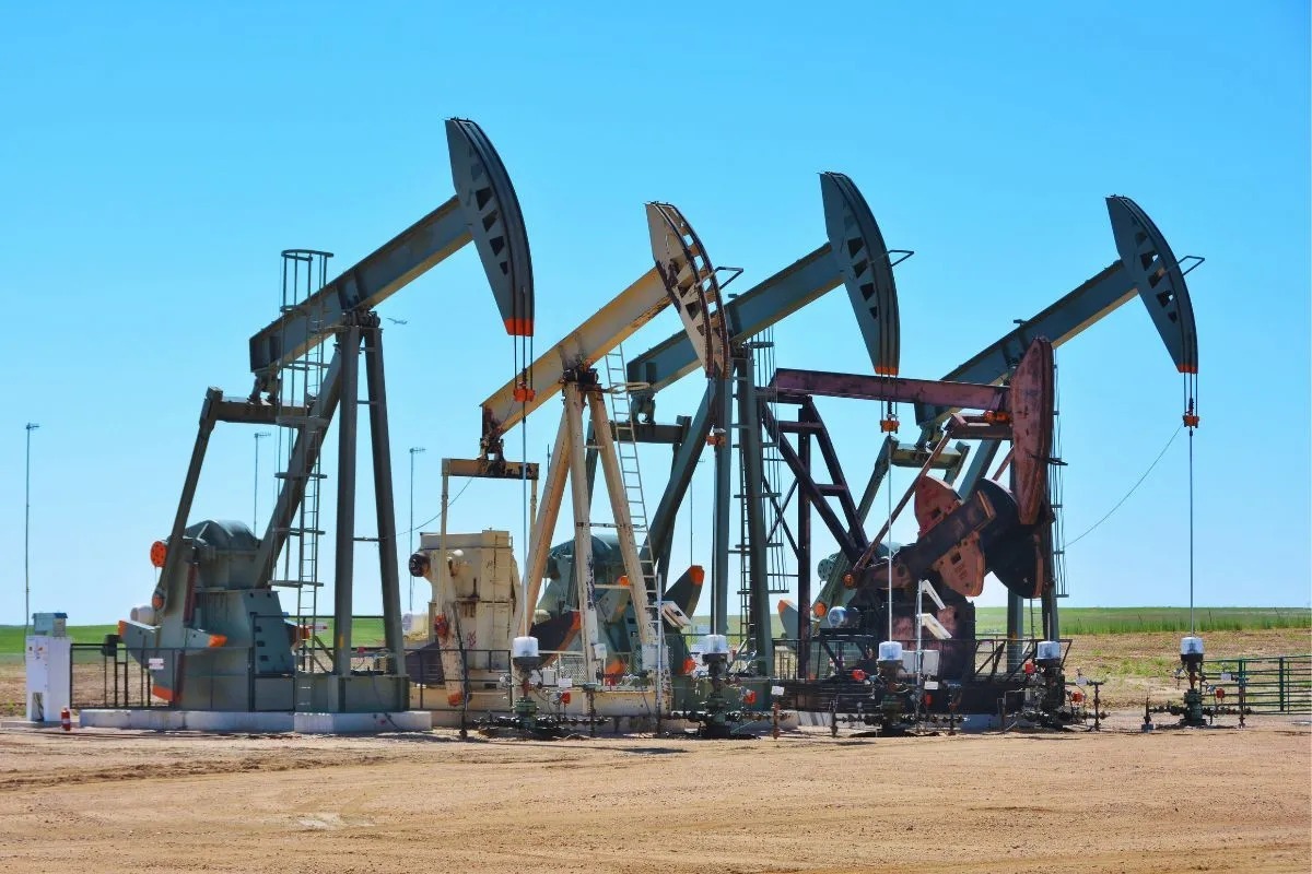 Petróleo sube 10% y el barril llegaría a US$ 100