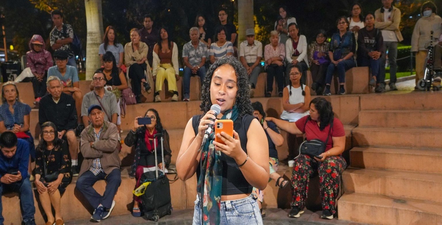 “Poesía en el Parque” conmemora tres décadas de actividad en anfiteatro Chabuca Granda