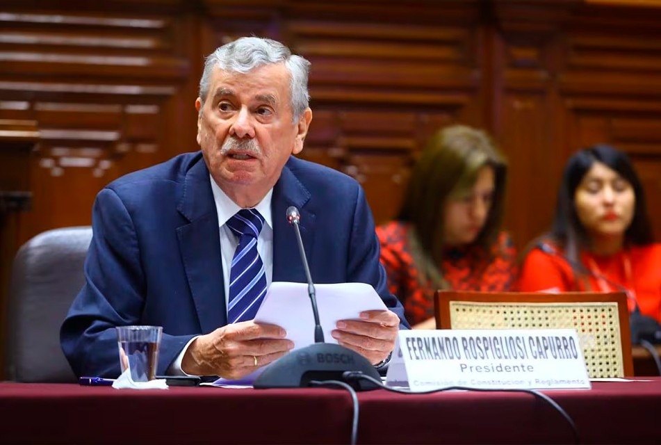 Rospigliosi pide al Gobierno actuar ante extorsiones a transportistas tras ataque en El Agustino