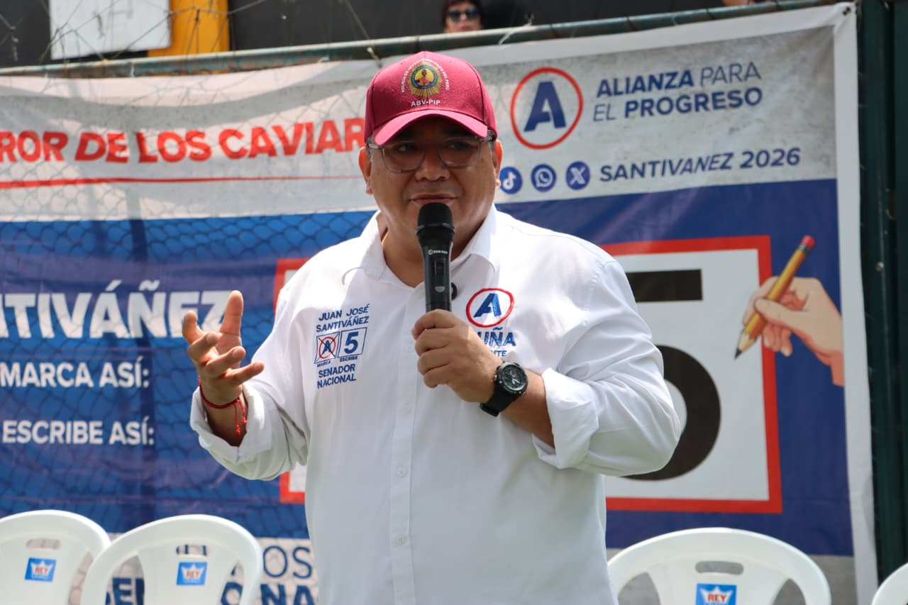 Santiváñez garantiza luchar por derechos de suboficiales de la PNP