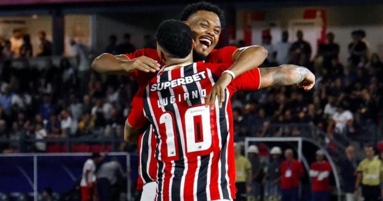 Sao Paulo ganó y quedó como líder