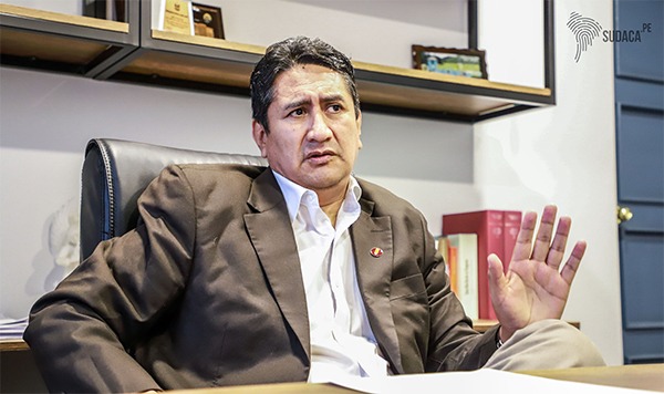 PJ renueva orden de captura contra Vladimir Cerrón