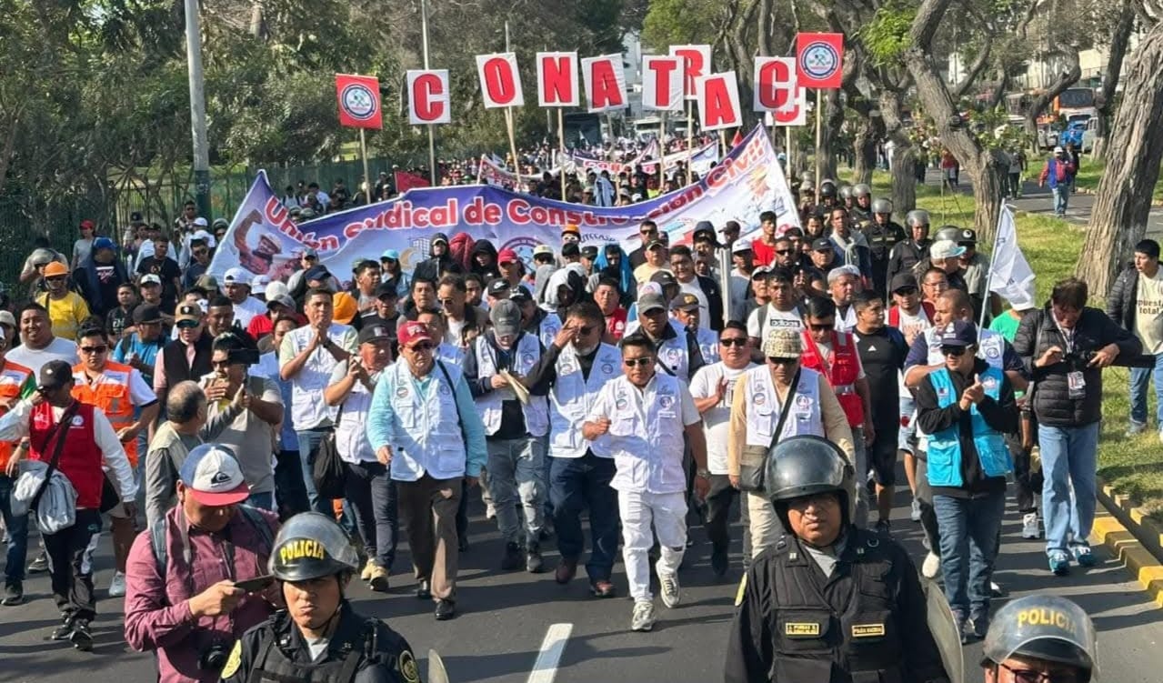 Obreros de construcción civil rechazan candidatura de Villanueva y López Chau