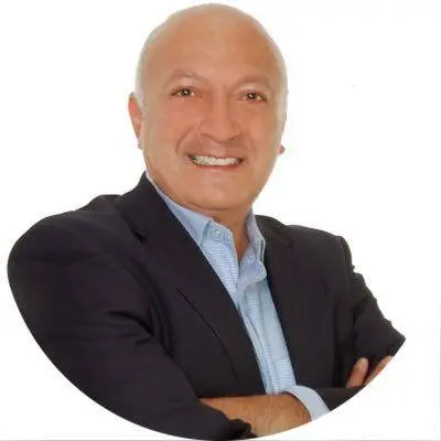 Sandro Esposito se presenta al senado con por Fuerza Popular