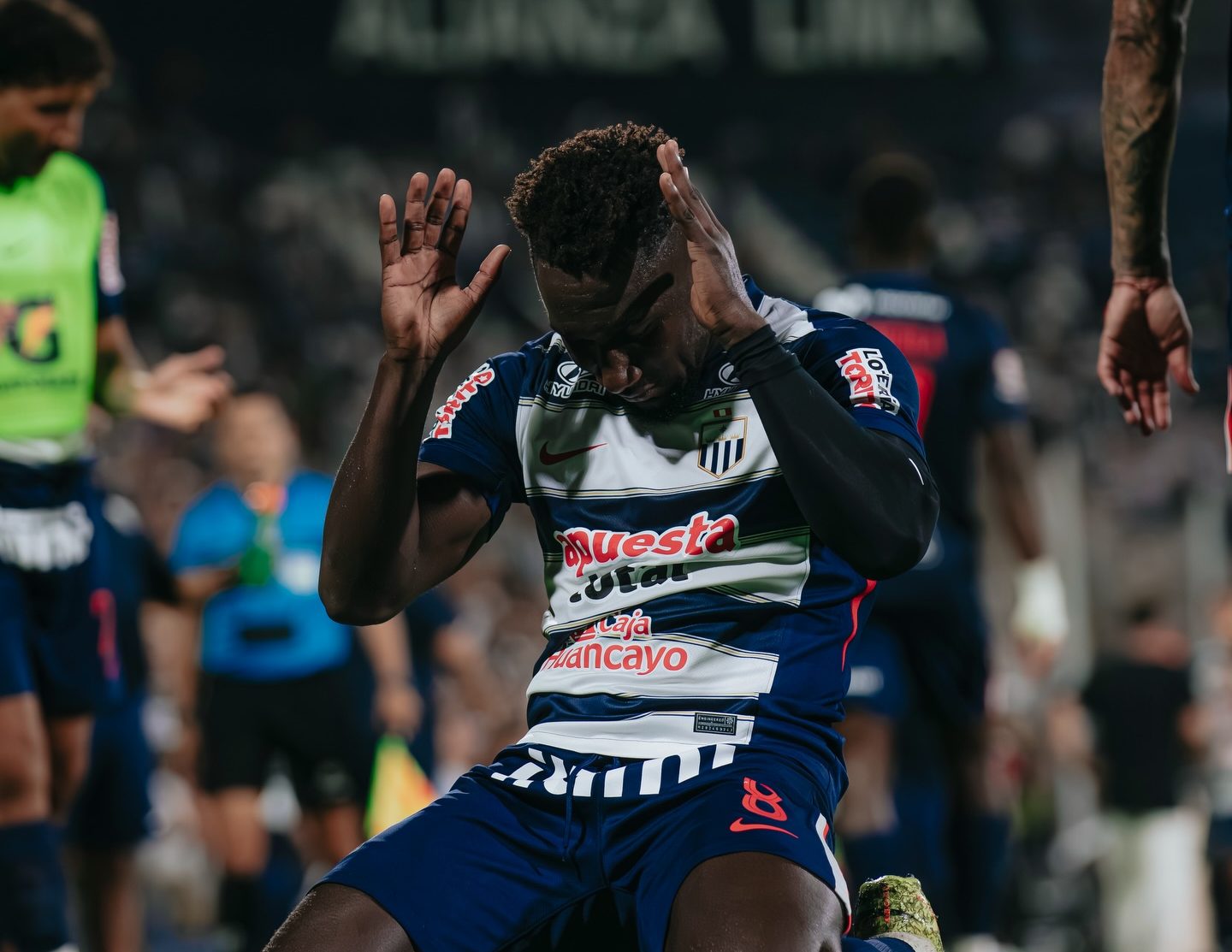 Alianza Lima supera a Juan Pablo II y toma la punta del Apertura 2026