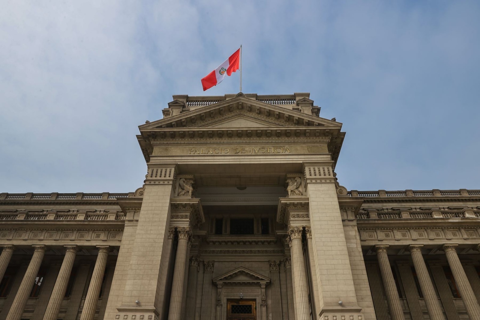 Maquinaria del lodo: chats desnudan fabricación del caso de «espía chileno»