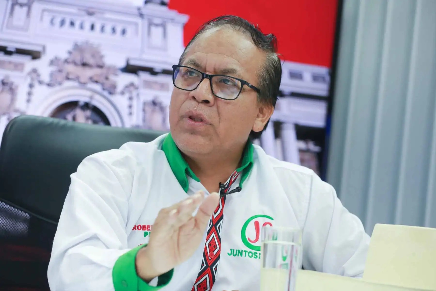 Roberto Sánchez tiene 8 denuncias ante Fiscalía