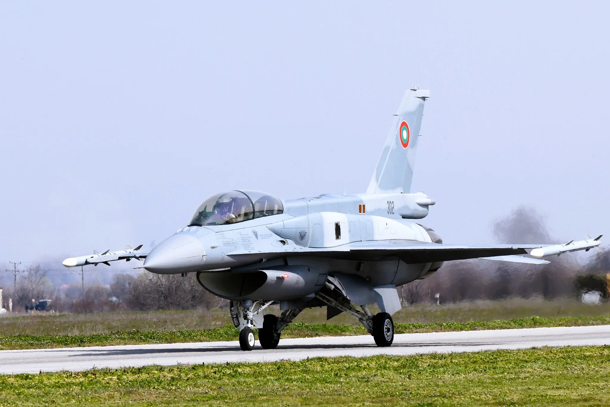 Así es el poder bélico de los cazas F-16 Block 70