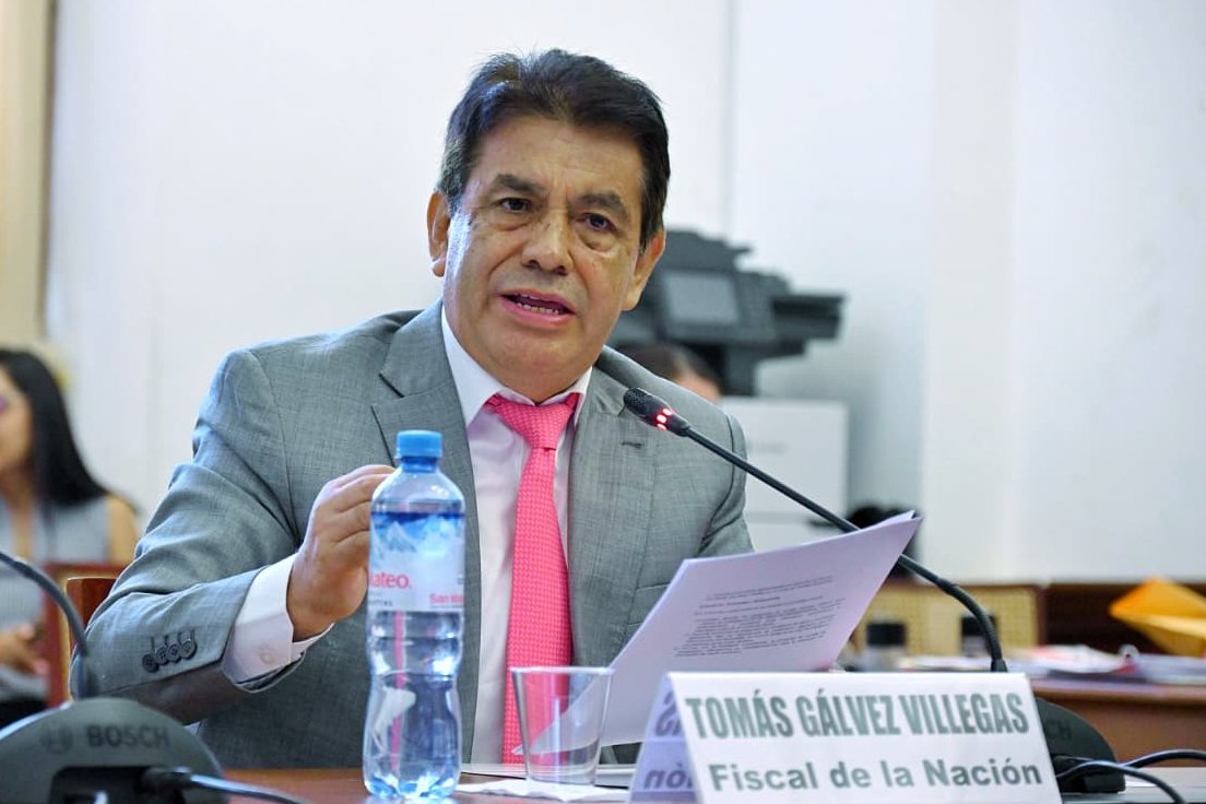 Fiscal de la Nación pone freno a ofensiva caviar