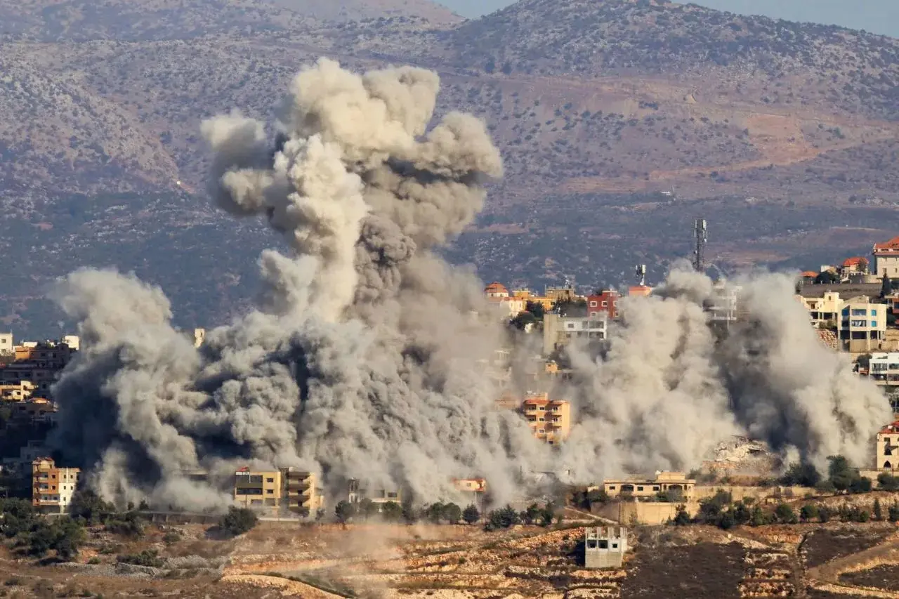 Israel lanza bombardeo masivo contra bases de Hezbollah en el Líbano