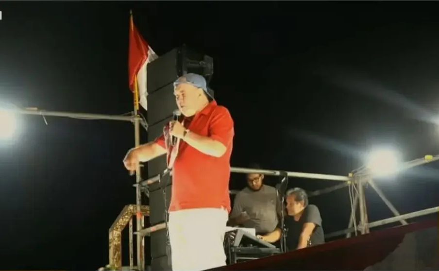 López Aliaga encabeza plantón y exige elecciones complementarias