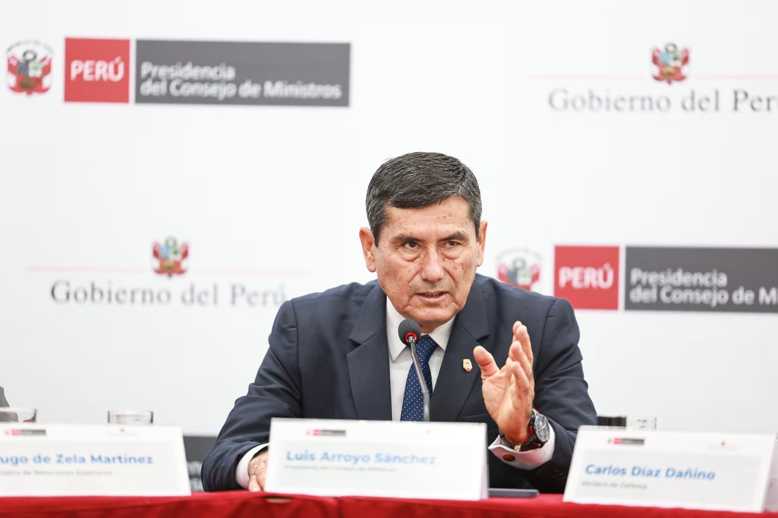 PCM plantea que FFAA apoyen en el traslado de material electoral