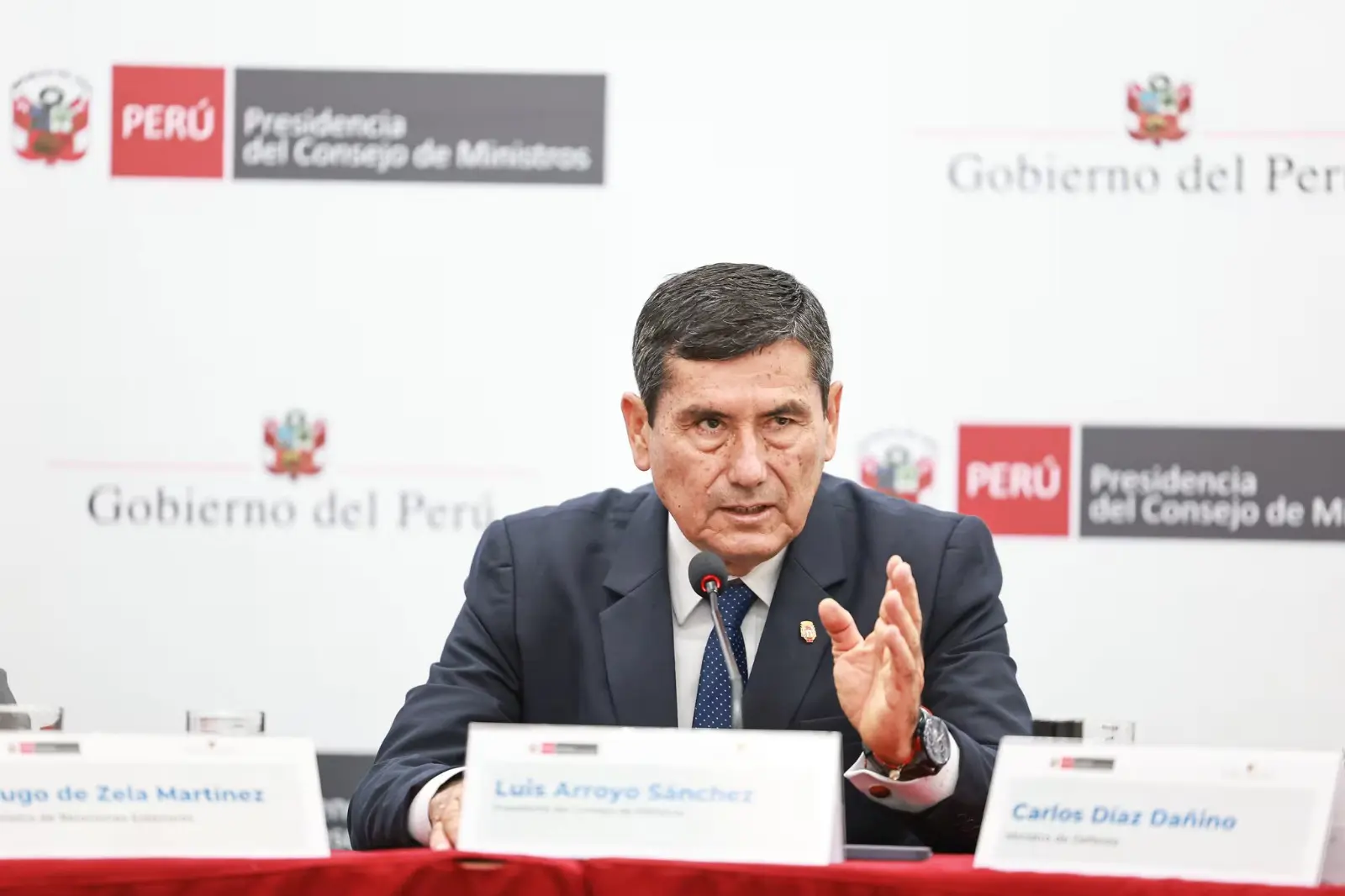 PCM plantea que FFAA apoyen en el traslado de material electoral