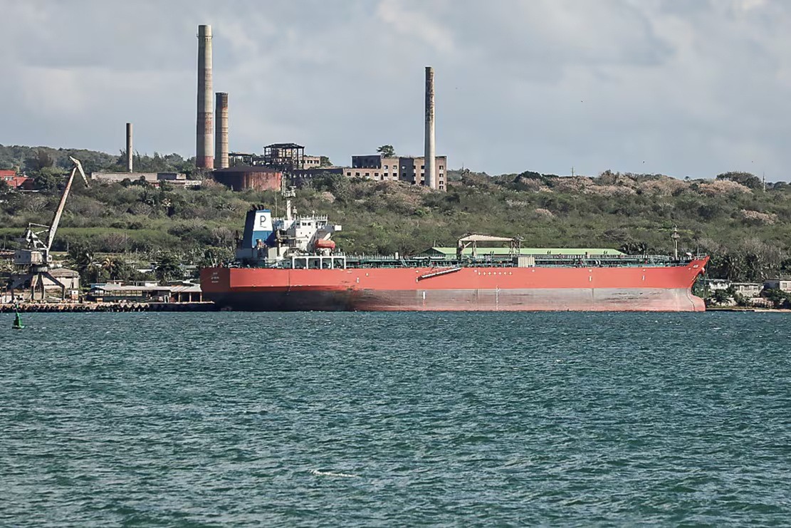 Petrolero ruso llega a Cuba