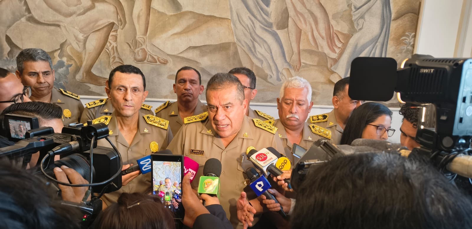 Fiscalía quiere dejar sin participación a la PNP en investigación criminal