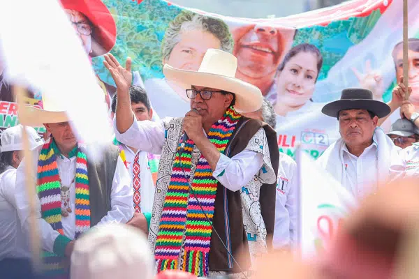 PTE respalda candidatura de Roberto Sánchez para elecciones 2026