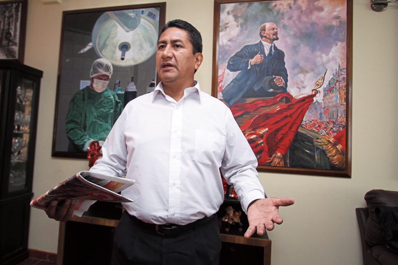 Cerrón recuerda traición de Roberto Sánchez