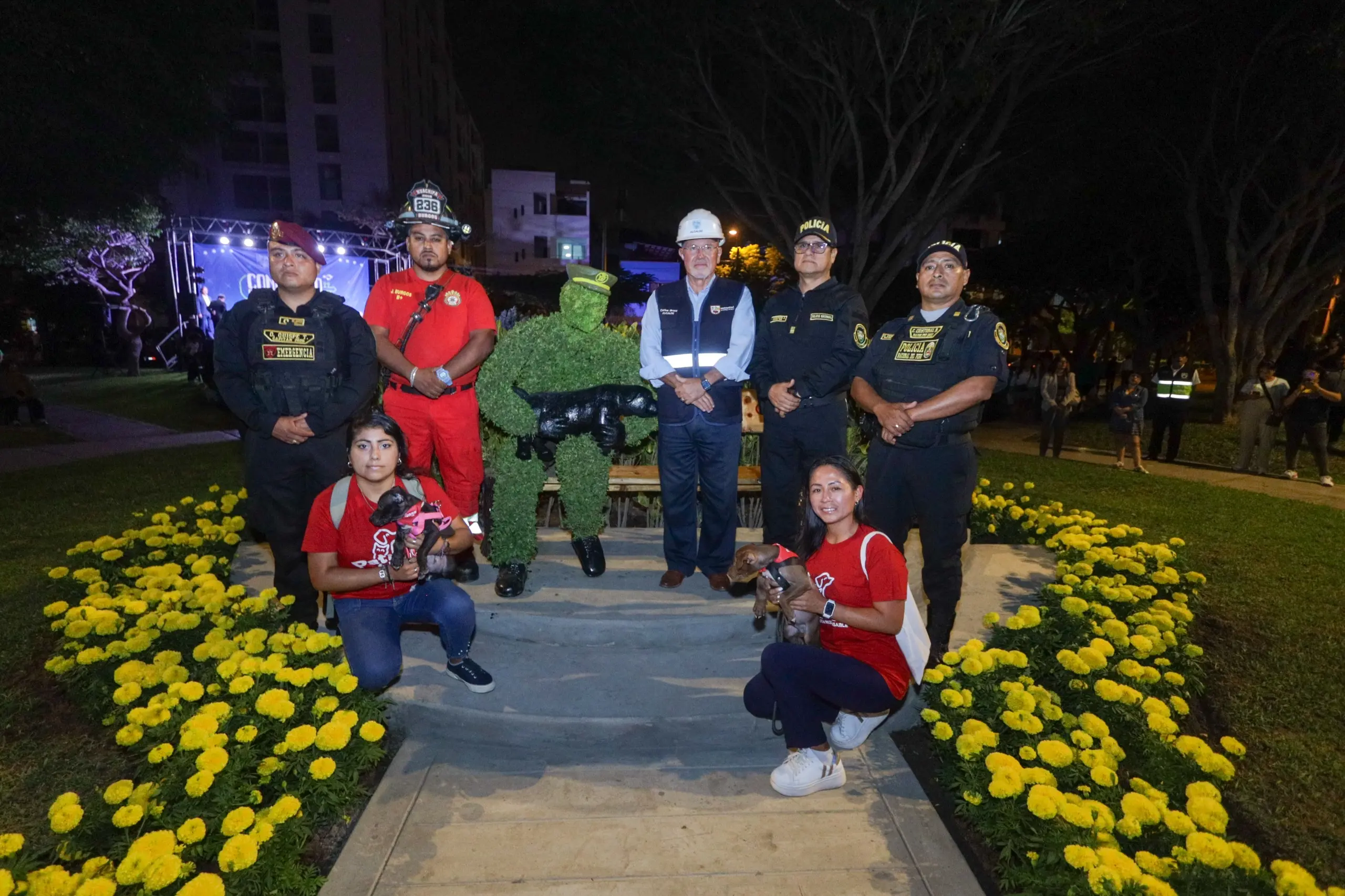 Parque de Surco lleva el nombre del valeroso policía y bombero Patrick Ospina
