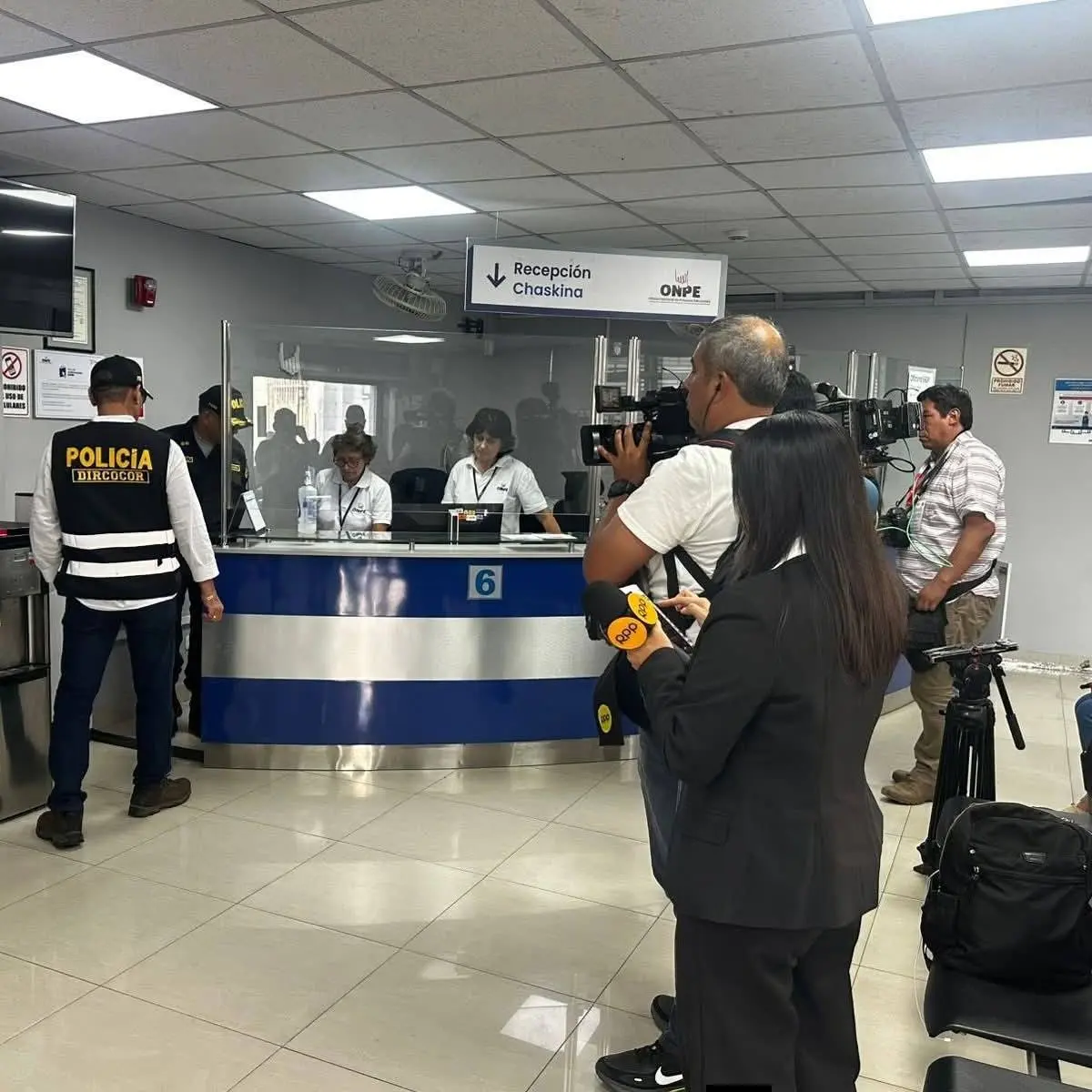 Policía y Fiscalía allanan la ONPE