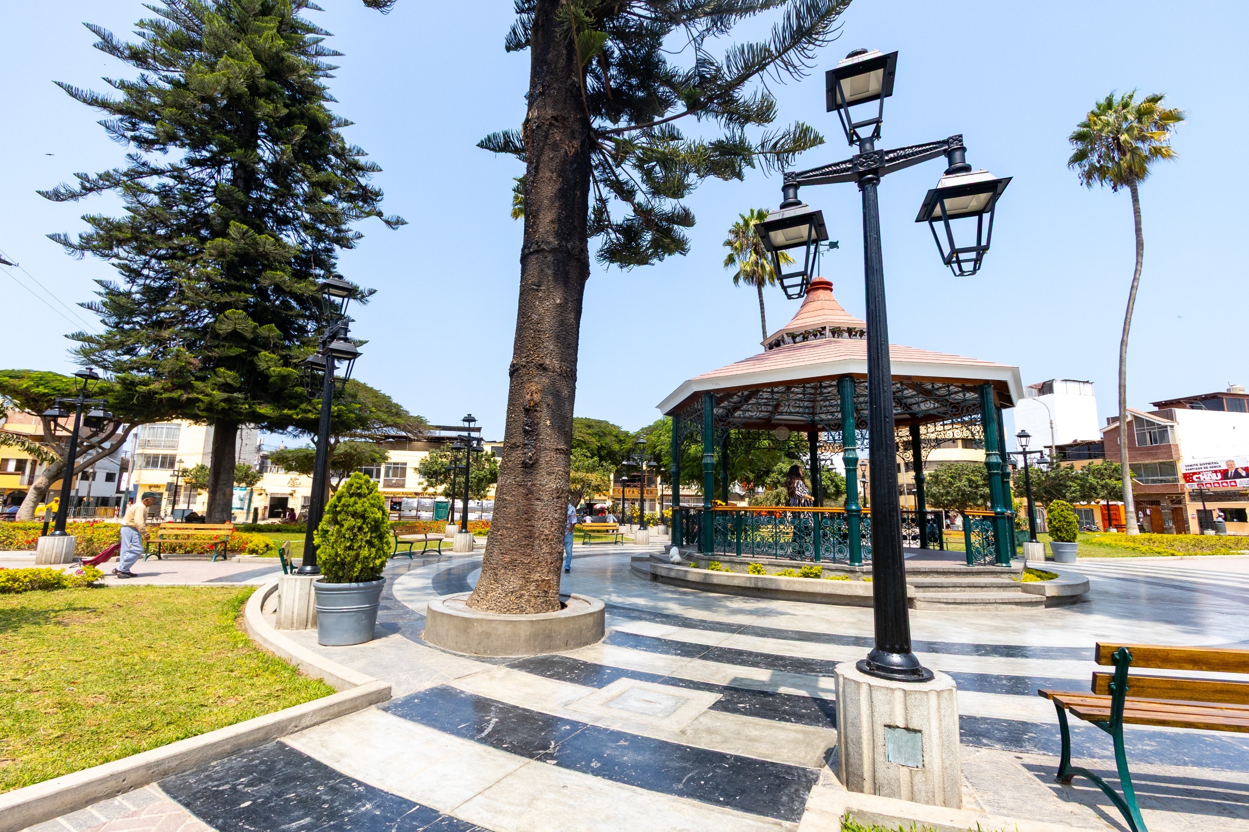 Municipalidad de Surco ejecuta ambicioso plan de soterramiento de cables en el centro histórico del distrito