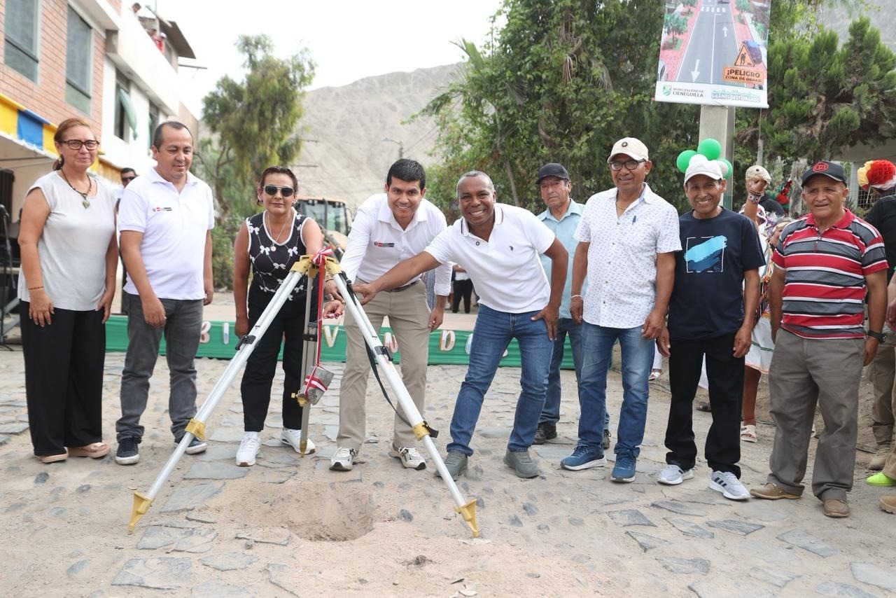 MVCS inicia obras para agua, electricidad y pistas nuevas en Cieneguilla, SMP y Olmos